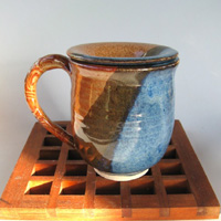 Stoneware Mug with Lid by Dovecote Design Stoneware Mug with Lid by Dovecote Design